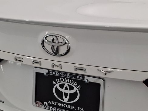 Used 2021 Toyota Camry SE FWD image 23