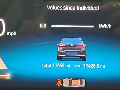 Used 2023 BMW i7 xDrive60 AWD/4WD image 44