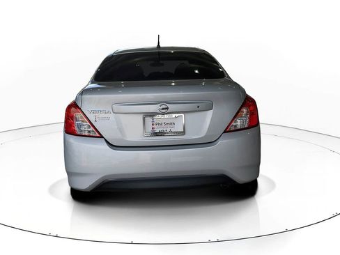 Used 2015 Nissan Versa S image 5