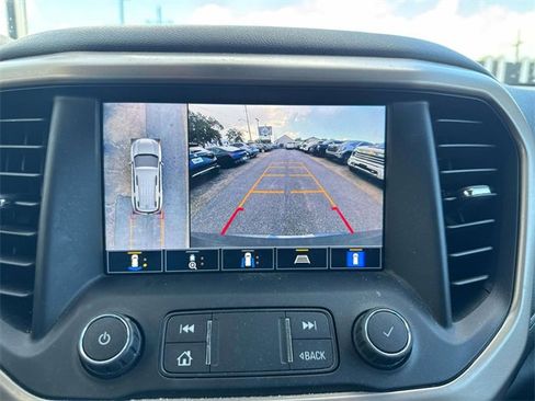 Used 2021 GMC Acadia Denali w/ Denali Technology Package image 32