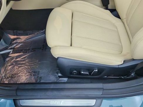 Used 2025 BMW i4 eDrive40 w/ Premium Package image 33