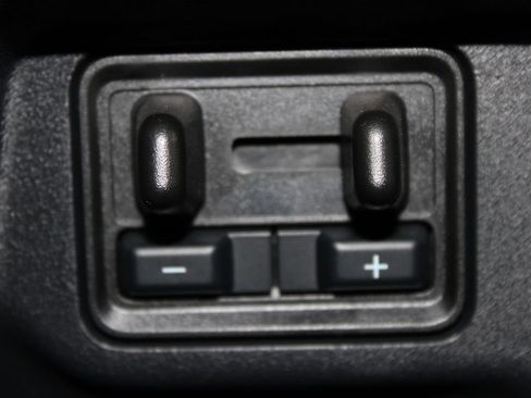 Used 2025 Ford Expedition Active RWD image 43