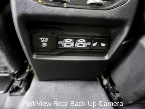 Used 2023 Jeep Grand Cherokee Limited w/ Luxury Tech Group II image 10