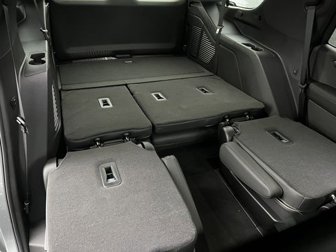 New 2026 Chevrolet Tahoe Premier image 23