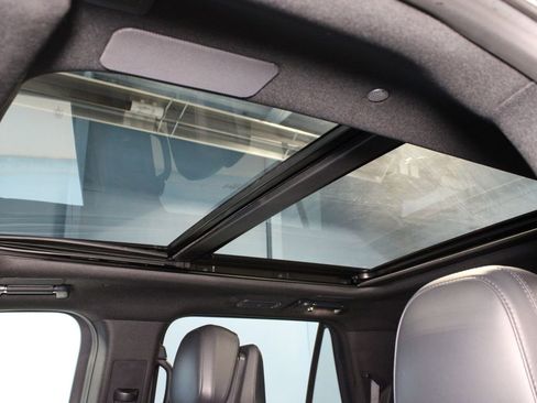 Used 2024 Lincoln Navigator L Reserve image 21