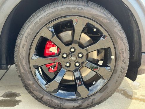 Used 2023 Ford Explorer ST w/ Equipment Group 401A AWD/4WD image 10