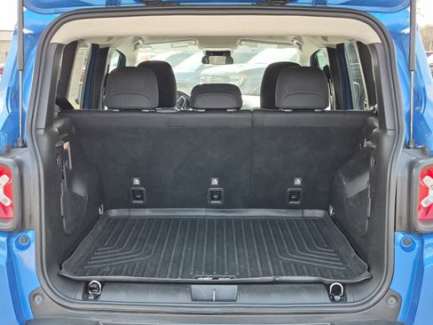 Used 2020 Jeep Renegade Sport image 20