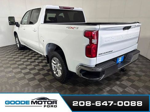 Used 2022 Chevrolet Silverado 1500 LT w/ Max Trailering Package AWD/4WD image 6