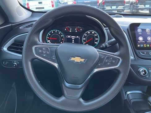 Used 2025 Chevrolet Malibu LT image 33