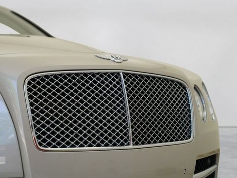 Used 2017 Bentley Flying Spur W12 AWD/4WD image 7