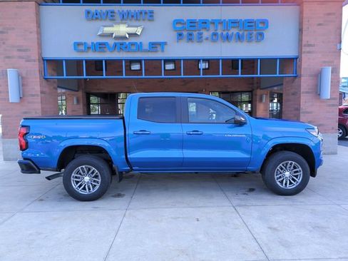 Used 2023 Chevrolet Colorado LT w/ LT Convenience Package II AWD/4WD image 9
