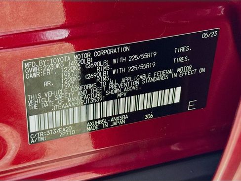 Certified 2023 Toyota Venza Limited image 28