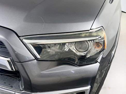 Used 2016 Toyota 4Runner Limited image 11