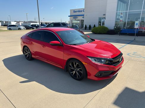 Used 2019 Honda Civic Sport image 3