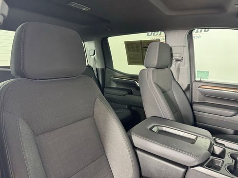 Used 2025 Chevrolet Silverado 1500 LT image 29