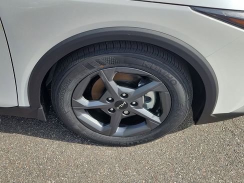 New 2026 Kia K4 LXS FWD image 38