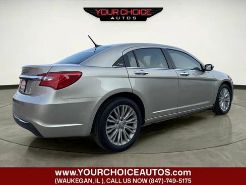 Used 2013 Chrysler 200 Limited FWD image 5