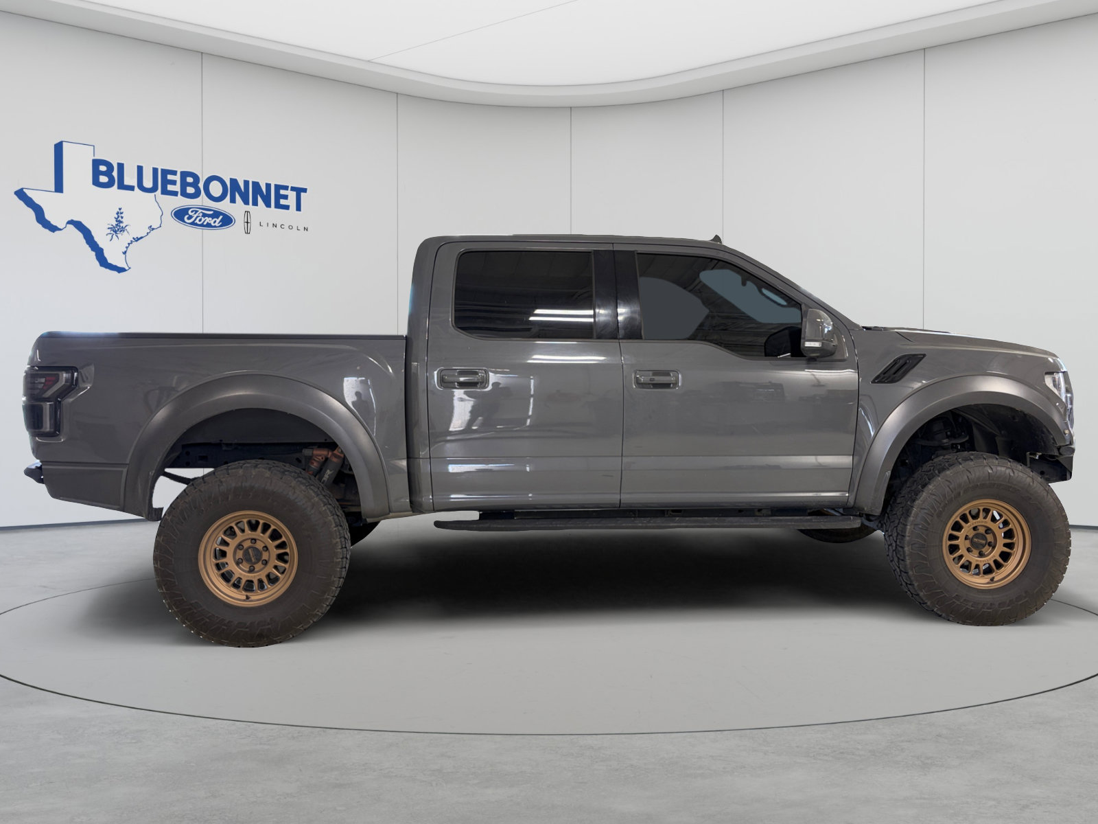 Used 2020 Ford F150 Raptor w/ Equipment Group 802A Luxury AWD/4WD image 4