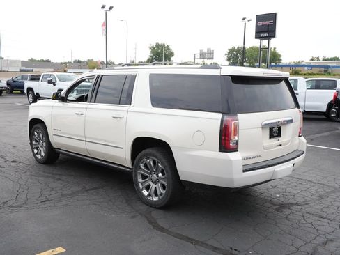 Used 2015 GMC Yukon XL Denali w/ Premium Package AWD/4WD image 6