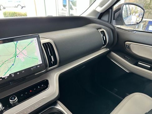 New 2025 Ford Expedition Active image 37