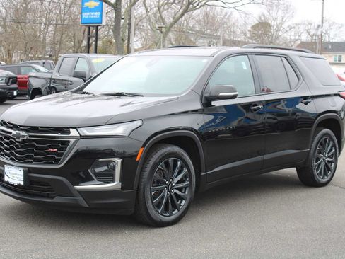 Used 2023 Chevrolet Traverse RS AWD/4WD image 3