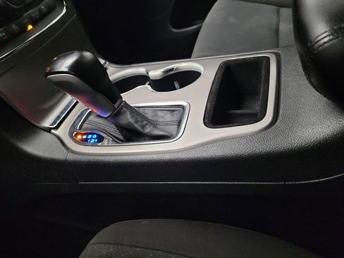 Used 2021 Jeep Grand Cherokee Laredo RWD image 26