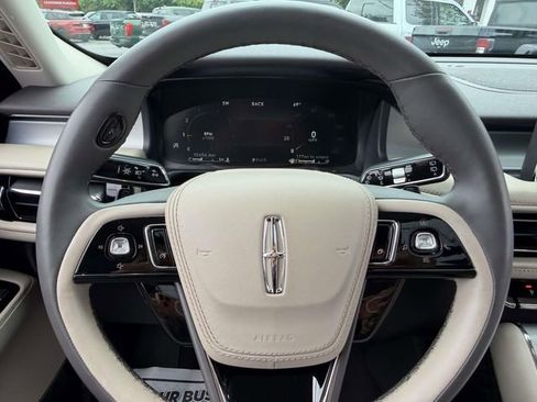 Certified 2023 Lincoln Aviator AWD w/ Premium Package image 28