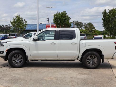 Certified 2025 Nissan Frontier SV w/ SV Convenience Package RWD image 24