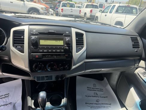 Used 2012 Toyota Tacoma 2WD Access Cab w/ SR5 Pkg image 11