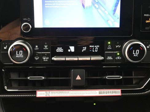 Certified 2026 Toyota Highlander XSE AWD/4WD image 22