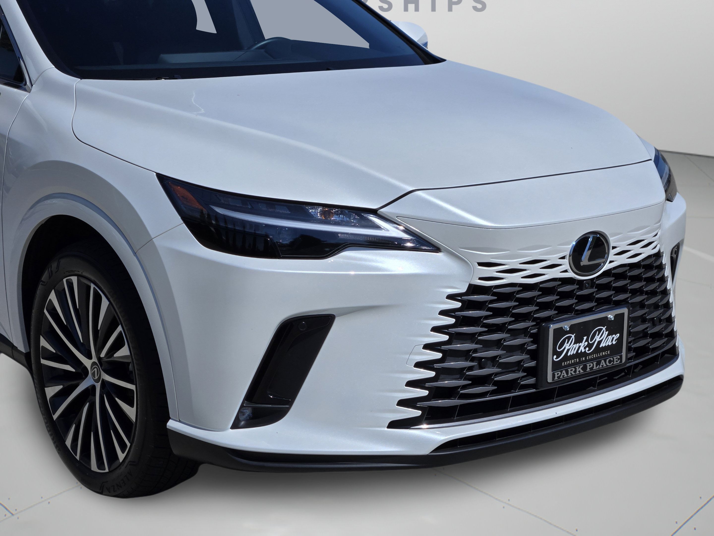 Used 2026 Lexus RX 350 Premium Plus w/ Accessory Package (Z1) FWD image 33