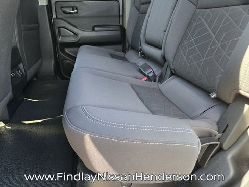 Used 2025 Nissan Frontier SV w/ SV Convenience Package image 11