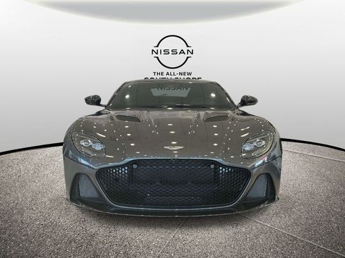 Used 2019 Aston Martin DBS Superleggera image 2