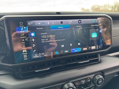 Used 2024 Jeep Wrangler Sahara w/ Technology Group image 14