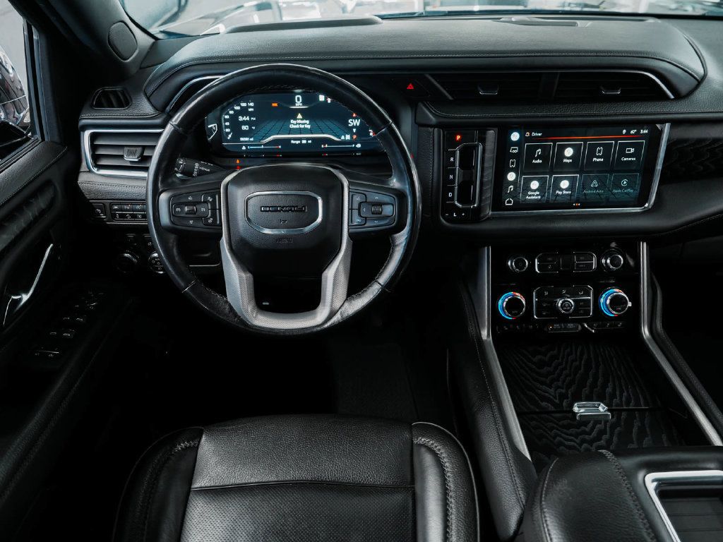 Used 2022 GMC Yukon XL Denali AWD/4WD image 25