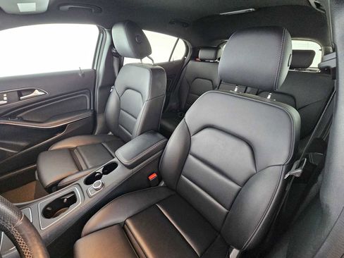 Used 2020 Mercedes-Benz GLA 250 image 21