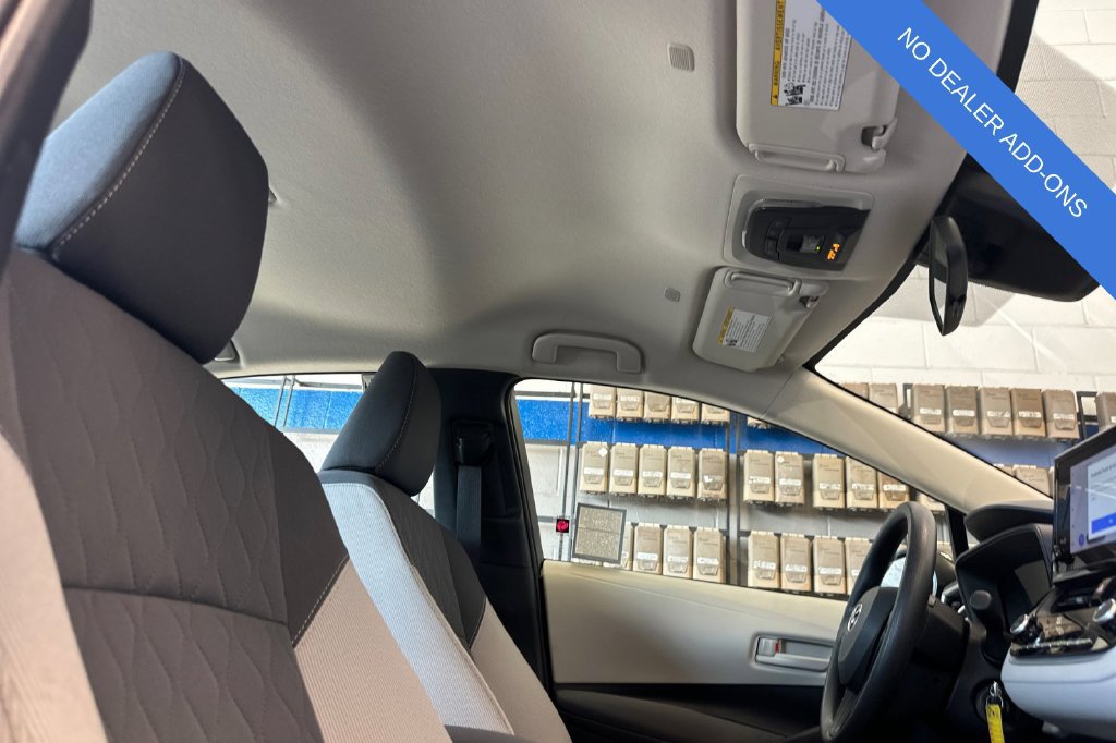 Used 2026 Toyota Corolla LE w/ Carpet Mat Package (TMS) FWD image 17