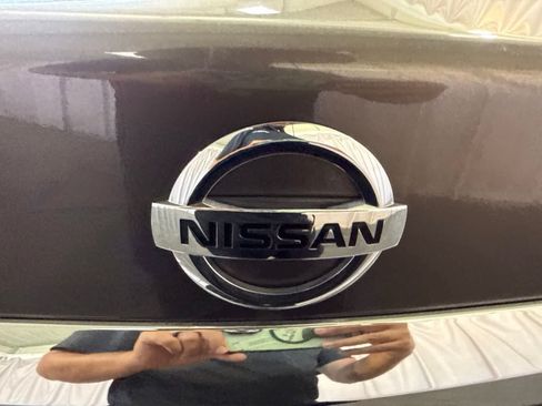 Used 2015 Nissan Altima 2.5 SV w/ Convenience Package FWD image 13