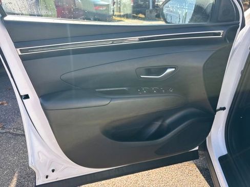 Used 2023 Hyundai Tucson SEL image 13