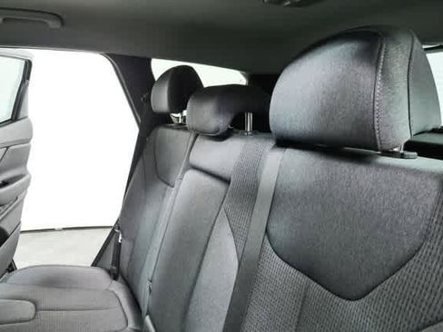 Used 2023 Hyundai Santa Fe SEL FWD image 20