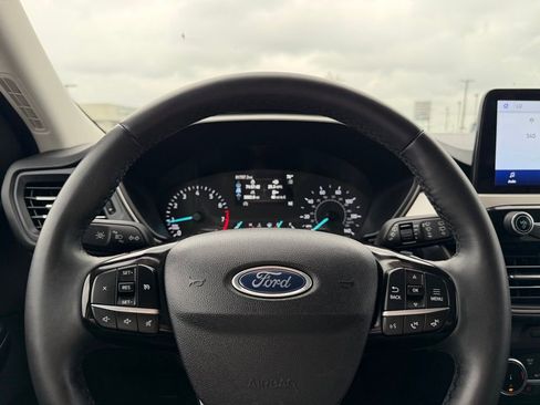 Used 2022 Ford Escape SEL AWD/4WD image 14