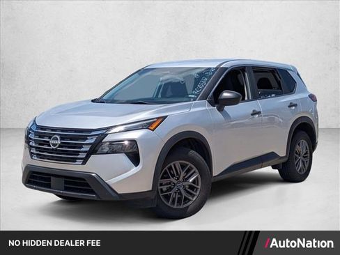 Used 2024 Nissan Rogue S FWD image 1