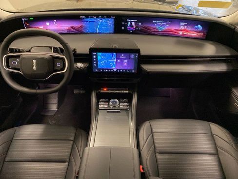 New 2026 Lincoln Nautilus Reserve w/ Jet Appearance Package image 10