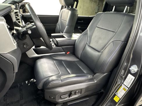 Used 2024 Toyota Tundra Platinum AWD/4WD image 14