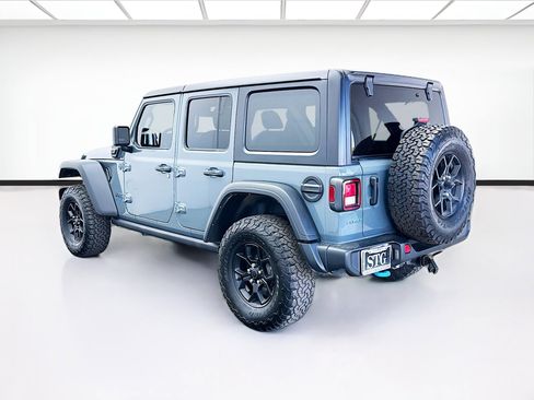 Used 2024 Jeep Wrangler Unlimited AWD/4WD image 6