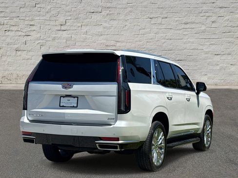 Certified 2024 Cadillac Escalade Premium Luxury AWD/4WD image 5
