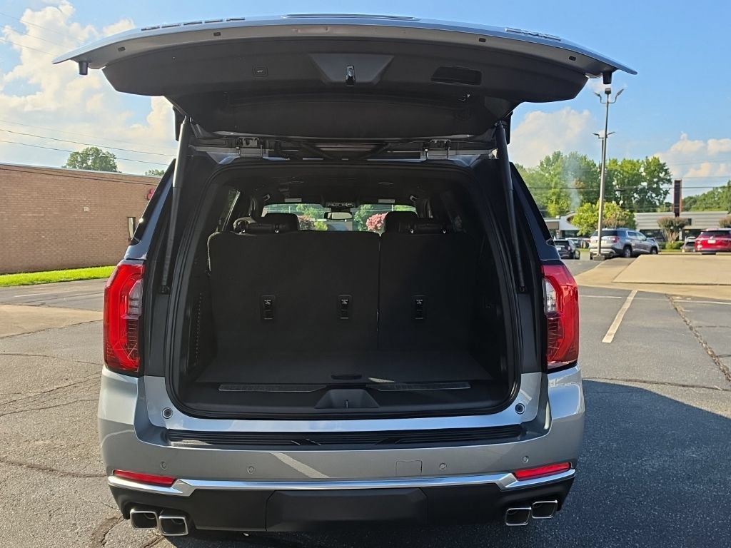 New 2026 GMC Yukon Denali AWD/4WD image 10