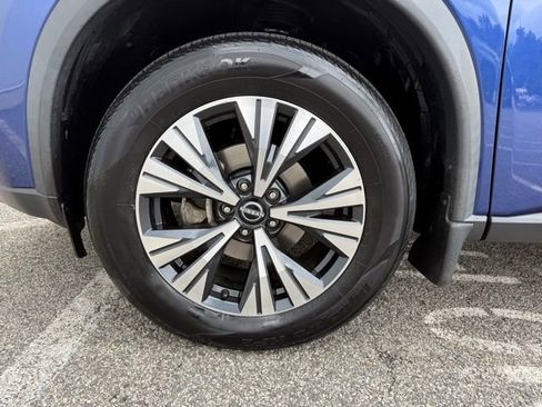 Certified 2022 Nissan Rogue SV image 14