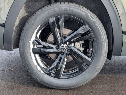 New 2026 Volkswagen Atlas Cross Sport SEL R-Line AWD/4WD image 5