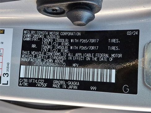 Used 2024 Toyota 4Runner TRD Off-Road Premium image 29